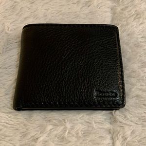 Roots men’s wallet